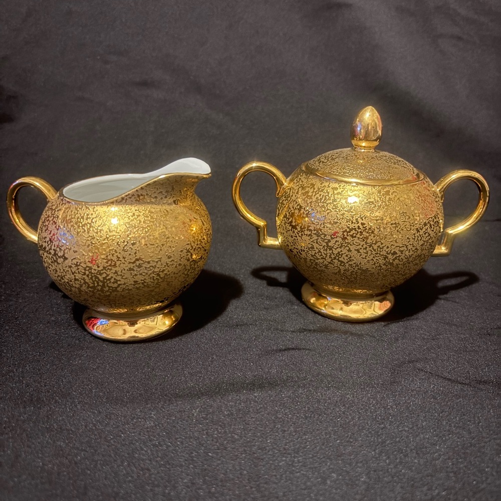 Gold Creamer and Sugar Bowl Set